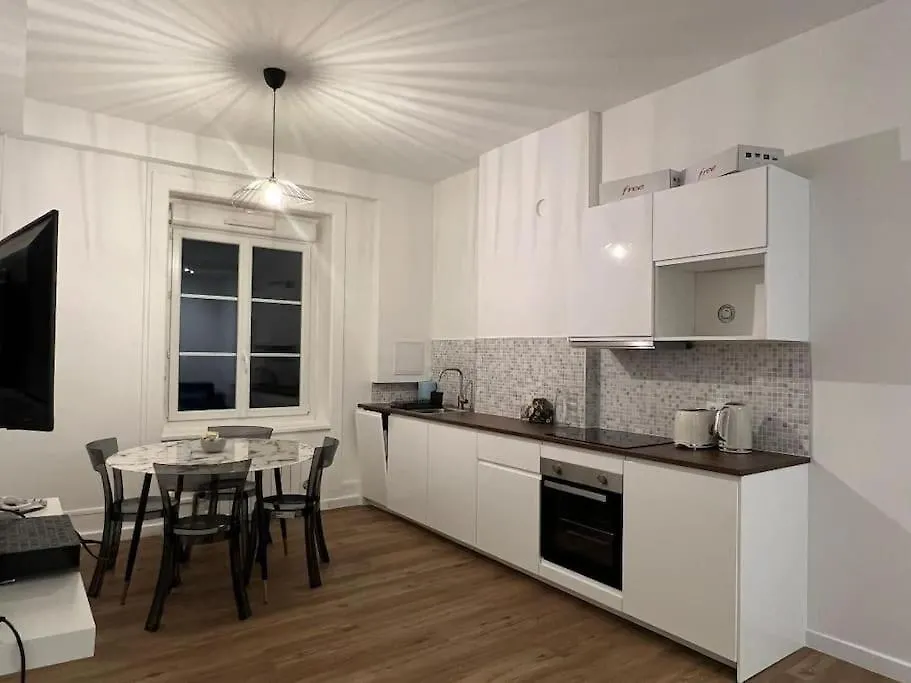 Superbe T2, Renove, Calme Apartment Villeurbanne France